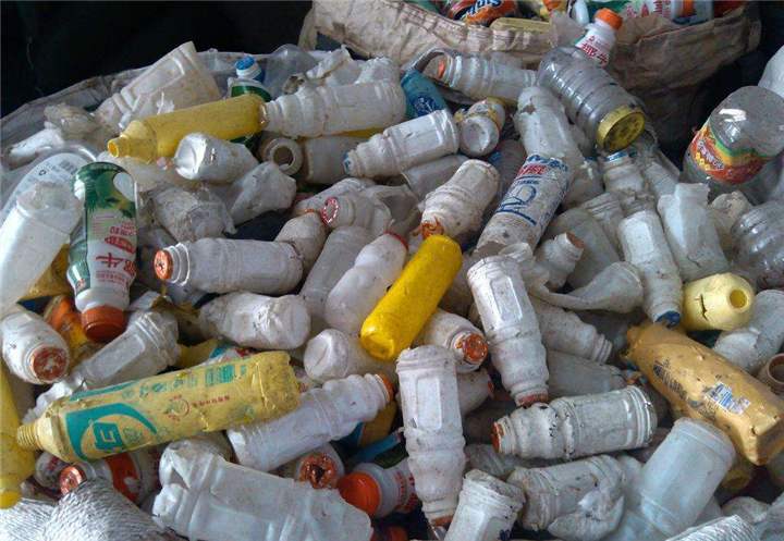 废塑料瓶制品
